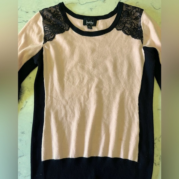 By and By-Pretty Soft Pink and Black Lace Light Sweater. Size Large. - Picture 3 of 4
